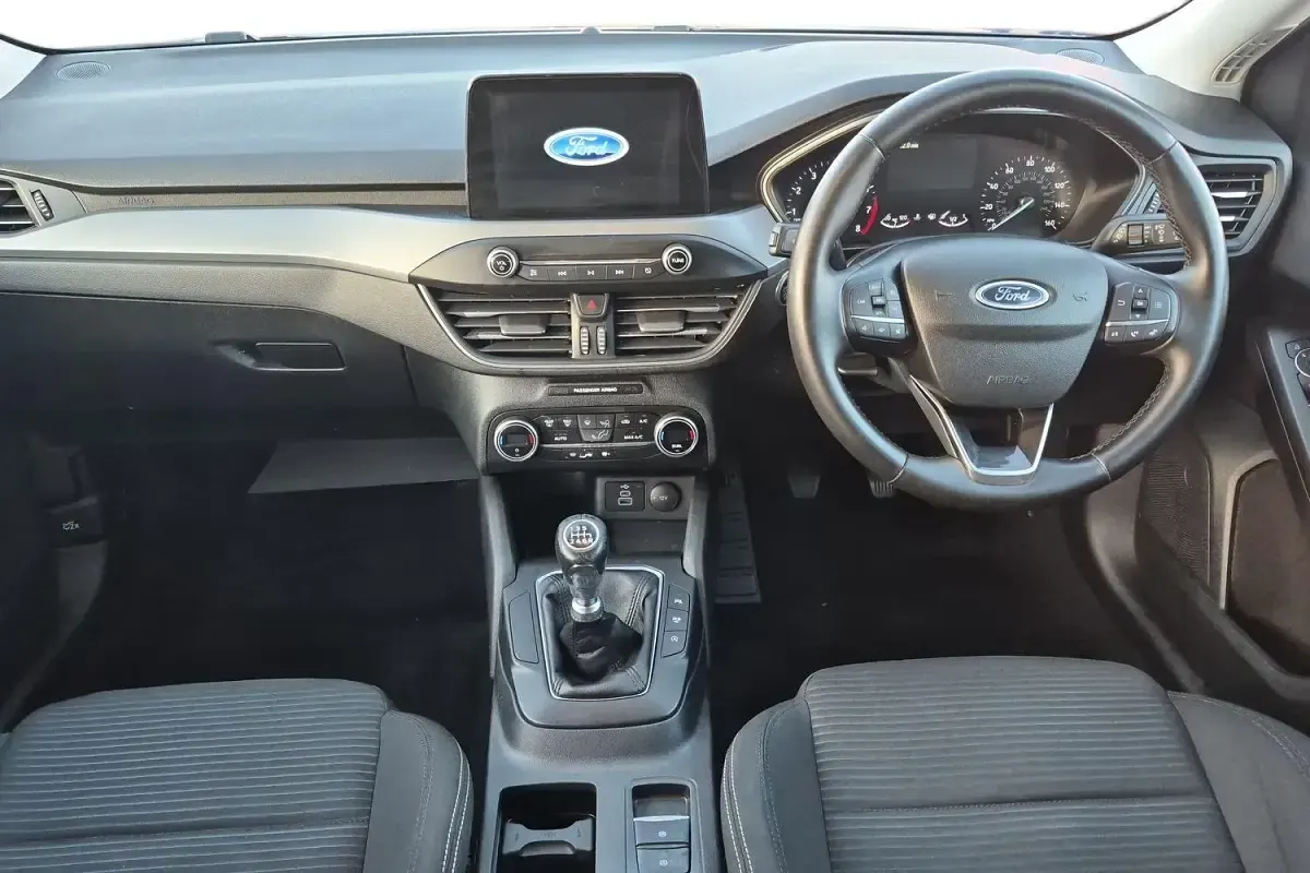 Used Ford Focus Style 125 HP (91 kW) 2023 Blue Hatchback