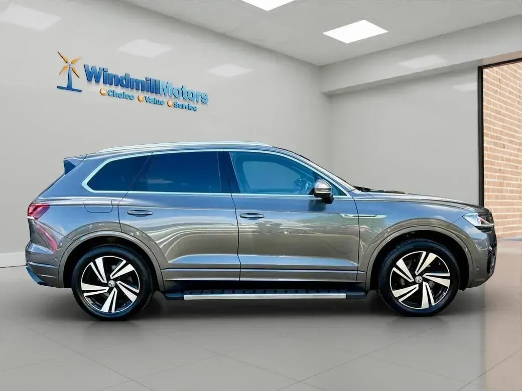 Used VW Touareg R-line 286 HP (210 kW) 2020 Grey SUV