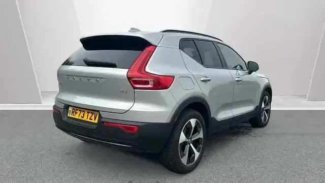 Used Volvo XC40 Plus 161 HP (118 kW) 2024 Silver SUV