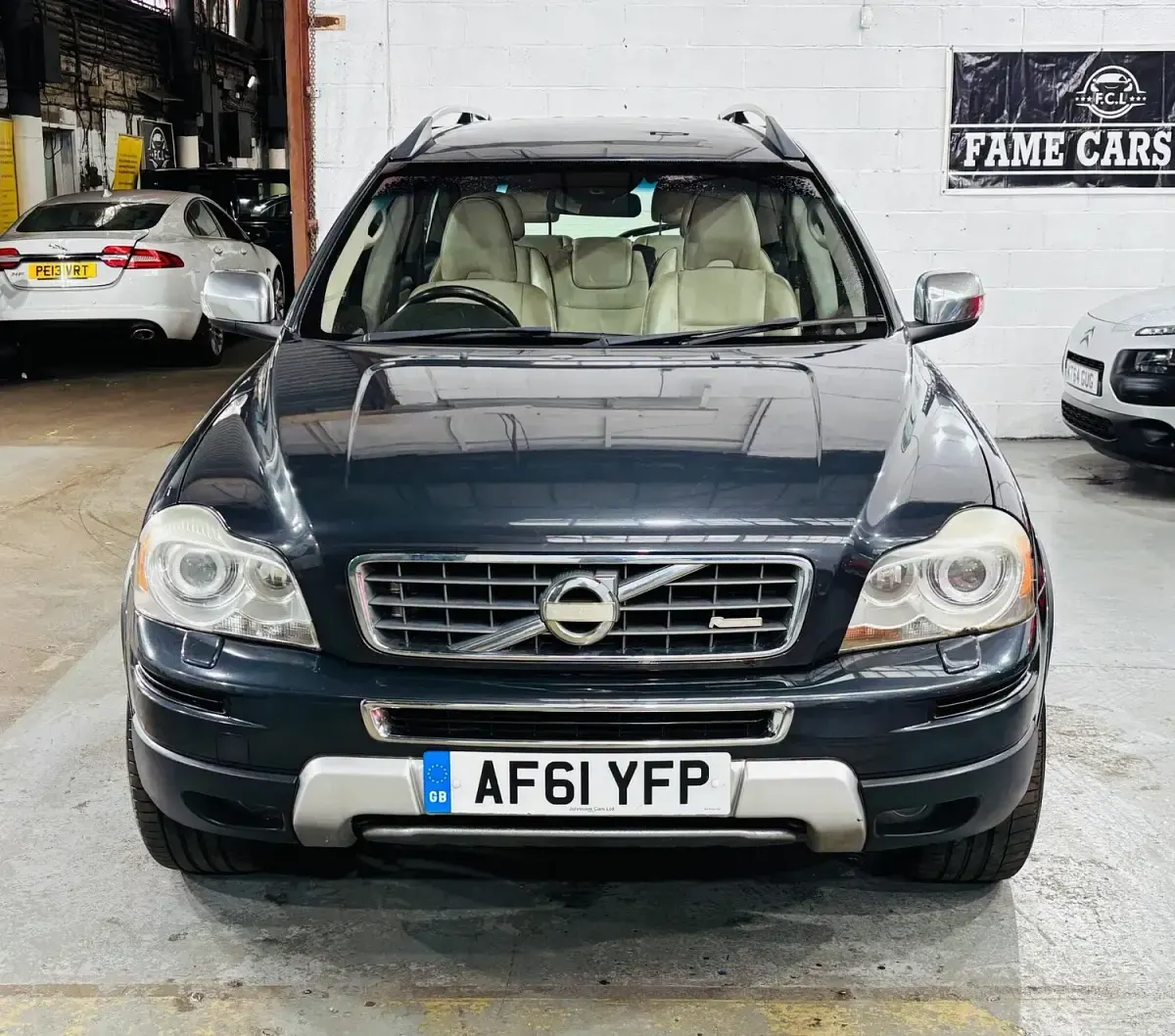 Used Volvo XC90 R-Design 200 HP (147 kW) 2011 Grey SUV