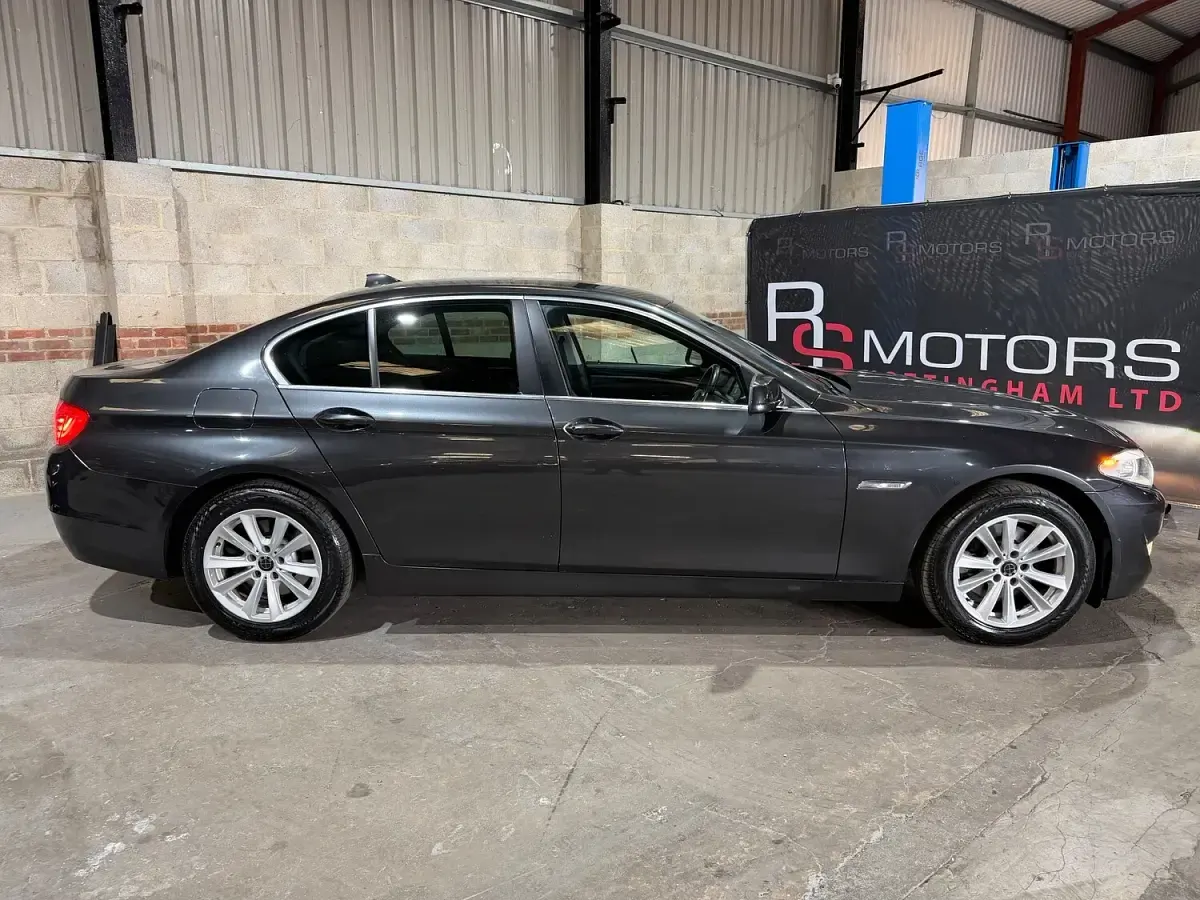 Used BMW 520 Efficient Dynamics 184 HP (135 kW) 2012 Grey Sedan