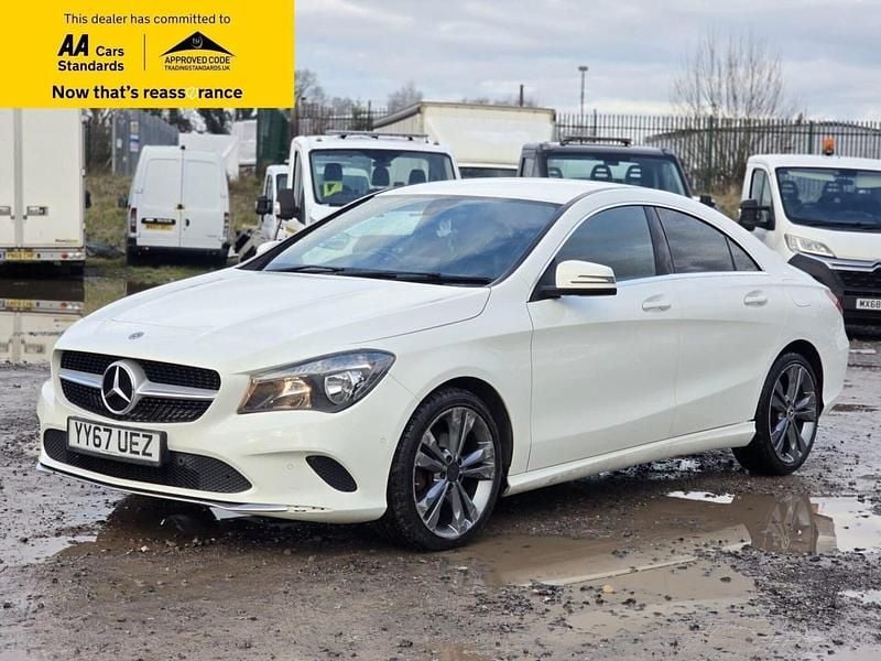 Used Mercedes CLA180 122 HP (89 kW) 2017 White Sedan