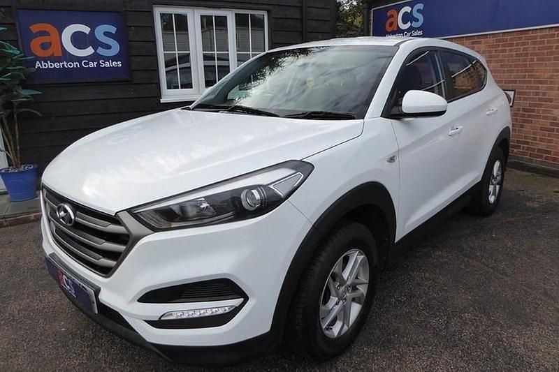White Used 2016 Hyundai Tucson SUV | £8,995 (Good price) - Image 1/1