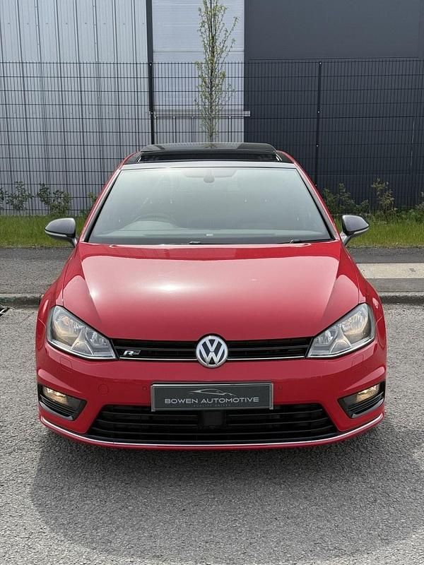 Used VW Golf VII R-line Edition 150 HP (110 kW) 2016 Red Hatchback