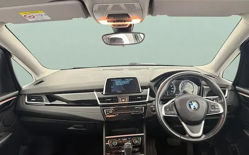 Used BMW 225 Active Tourer Sport Line 224 HP (164 kW) 2020 MPV