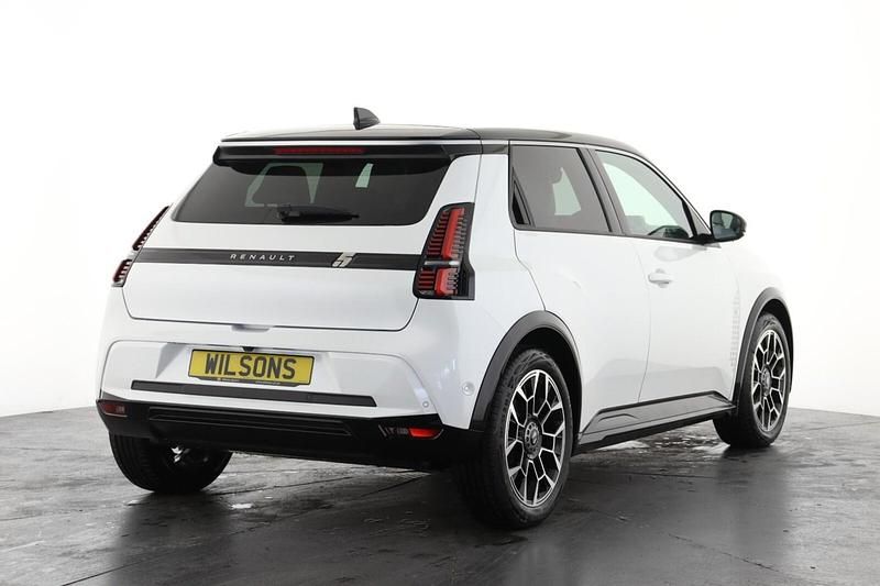 New Renault R5 Komfort 110 kW (150 HP) 2026 Hatchback