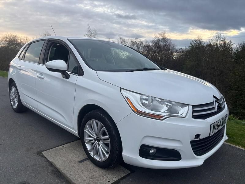 Used Citroën C4 VTR Sport 130 HP (95 kW) 2014 White Hatchback