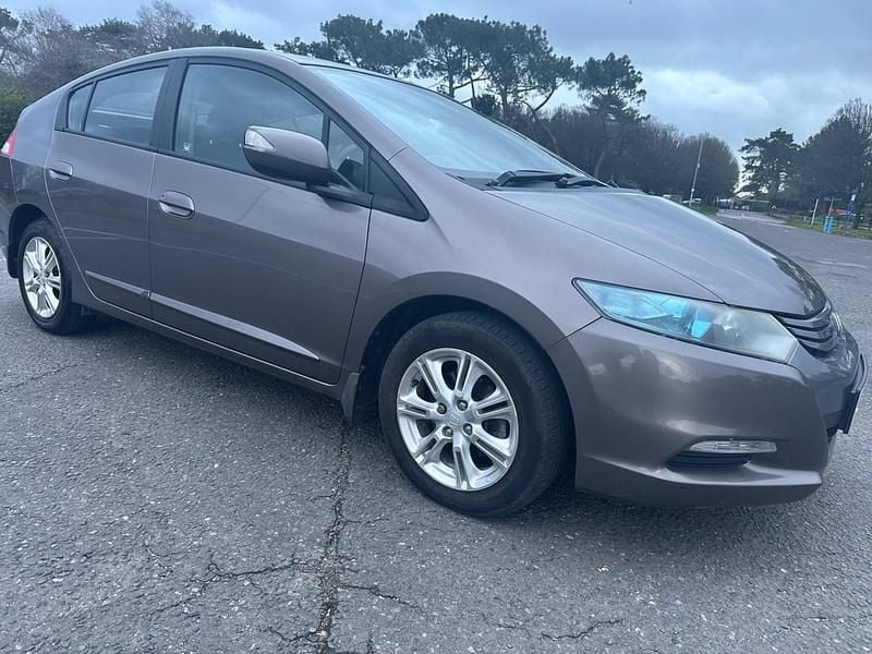 Used Honda Insight Hybrid 102 HP (75 kW) 2011 Silver Hatchback