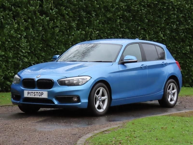 Used BMW 118 Sport Line 136 HP (100 kW) 2019 Blue Hatchback
