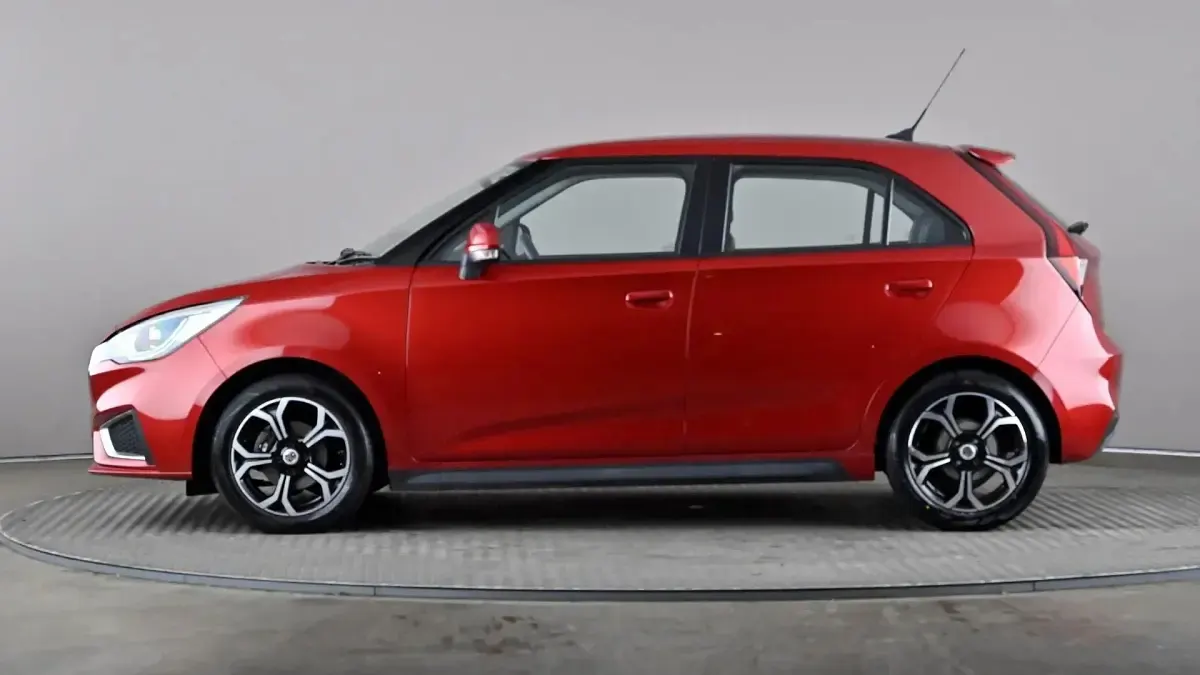 Usado MG MG3 Exclusive 106 CV (77 kW) 2019 Rojo Utilitario