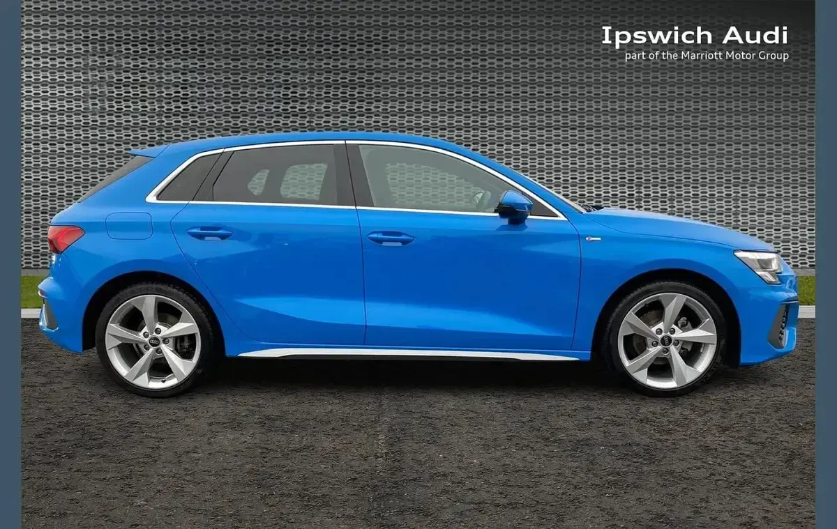 Used Audi A3 S-Line 148 HP (108 kW) 2023 Blue Hatchback