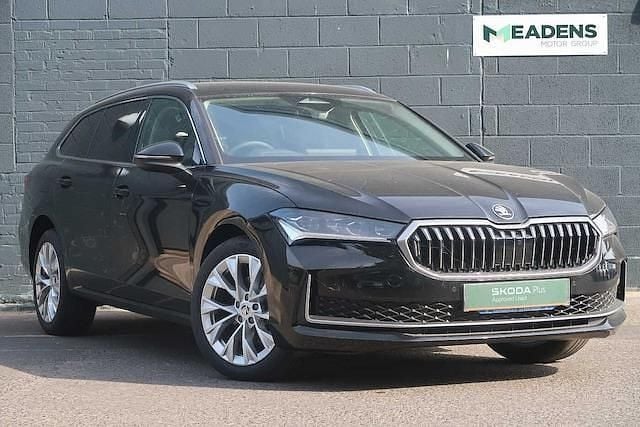 Midnight black metallic New 2024 Skoda Superb SE L Estate | £30,495 (Fair price) - Image 1/4