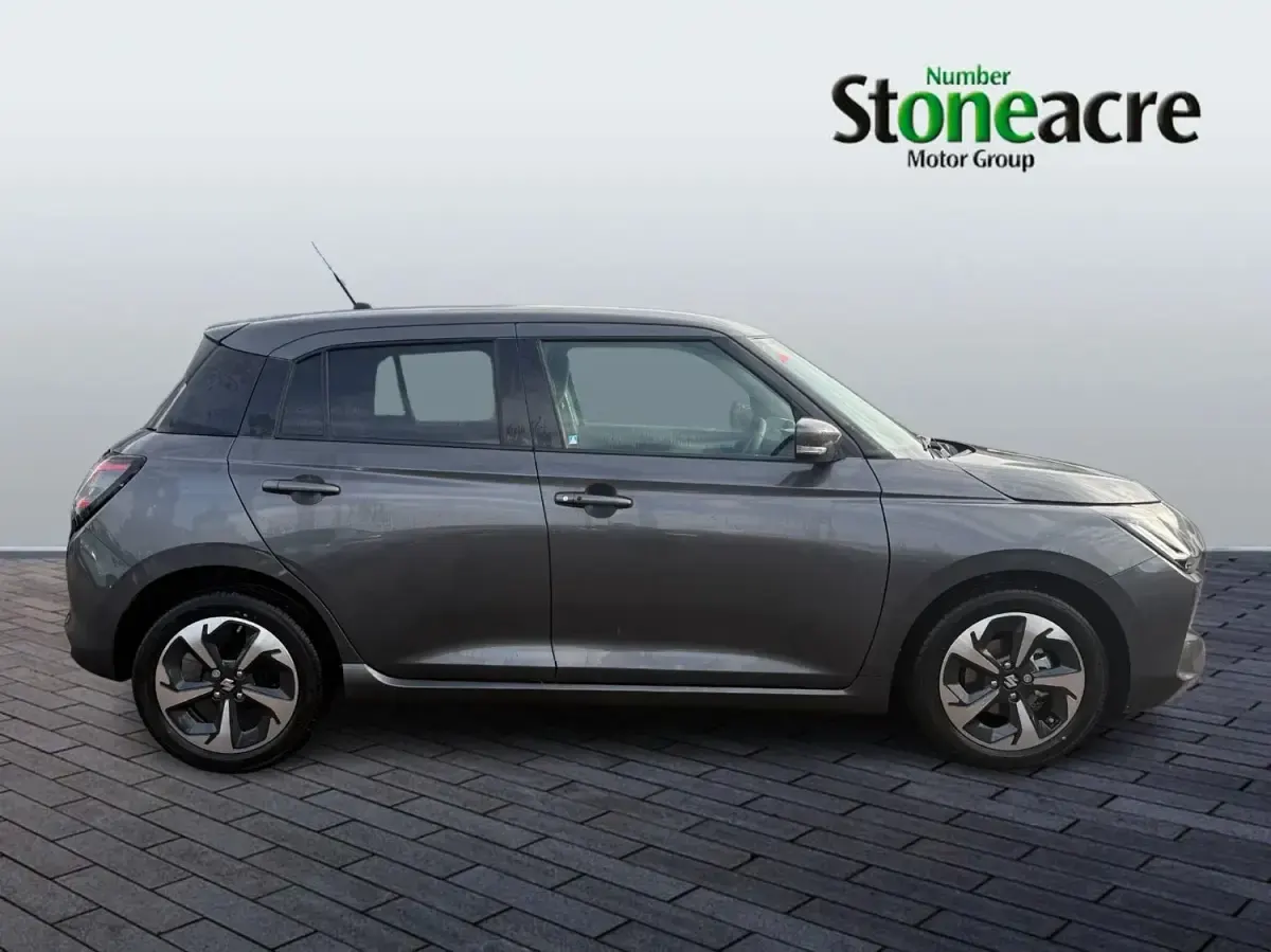Novo Suzuki Swift 82 HP (60 kW) 2025 Cinzento Citadino