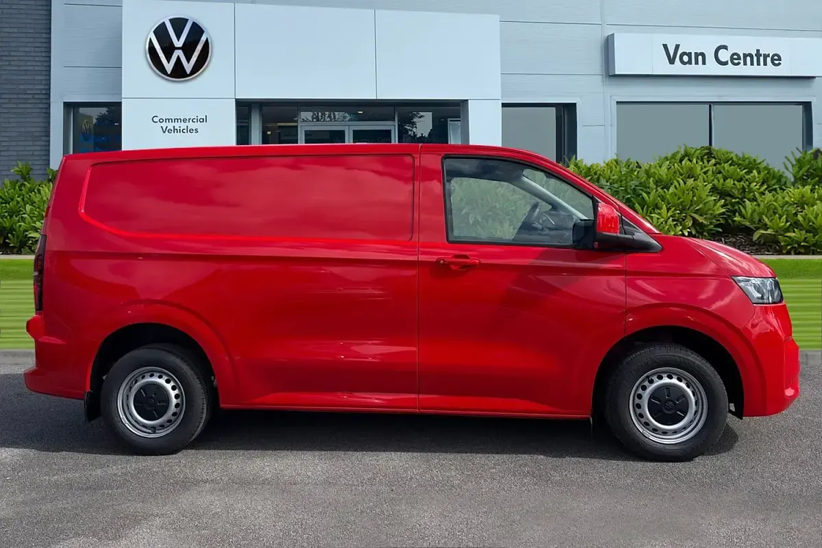 Nouă VW Transporter 110 CP (80 kW) 2026 Roșu Van