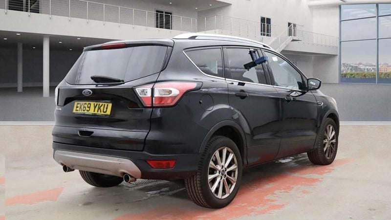 Used Ford Kuga Titanium 150 HP (110 kW) 2019 Black SUV