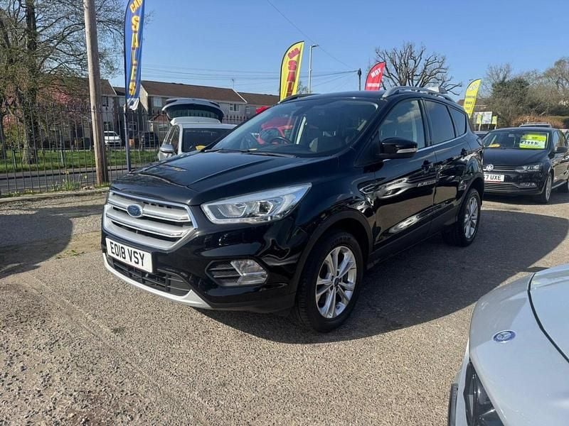 Usado Ford Kuga Titanium 120 HP (88 kW) 2018 Preto SUV