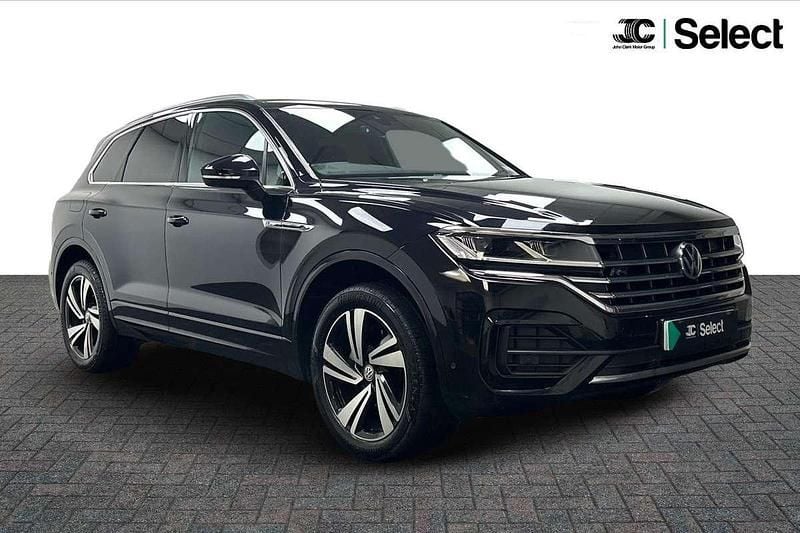 Black Used 2019 VW Touareg R-line SUV | £27,800 (Fair price) - Image 1/4