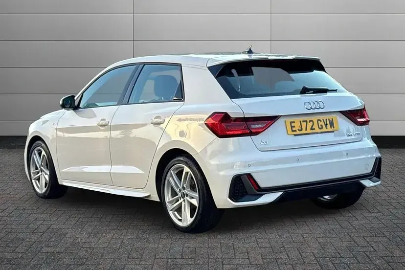 Used Audi A1 Sportback S-Line 108 HP (79 kW) 2022 Shell white Hatchback