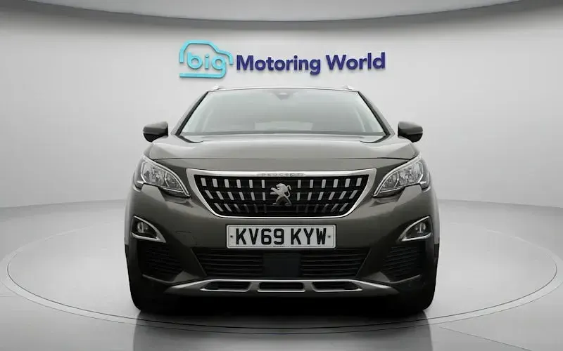 Used Peugeot 3008 Allure 181 HP (133 kW) 2019 Grey SUV