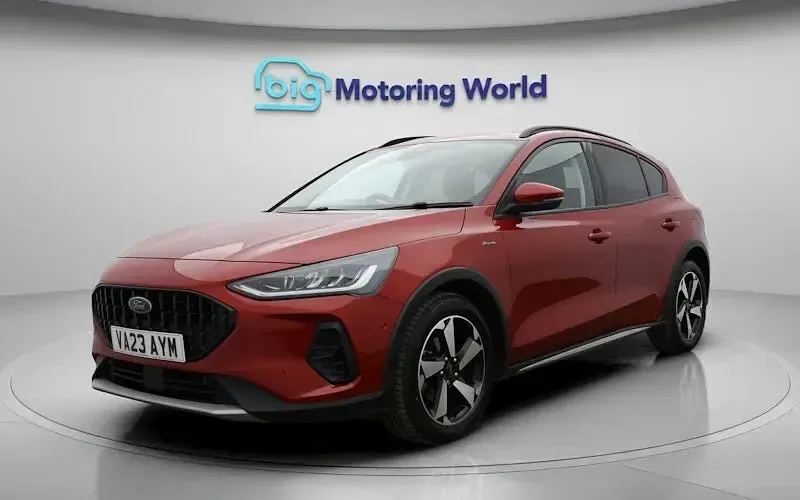 Used Ford Focus Active 125 HP (91 kW) 2023 Red Hatchback