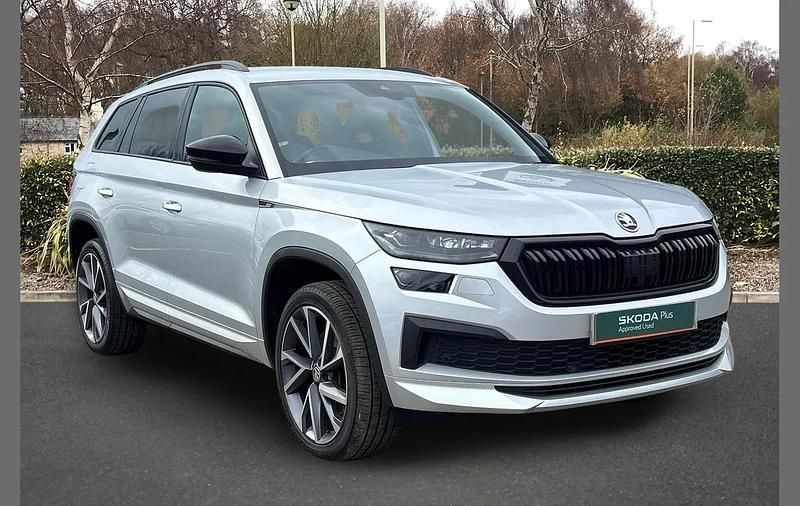 Used Skoda Kodiaq SportLine 150 HP (110 kW) 2022 Brilliant silver metallic SUV