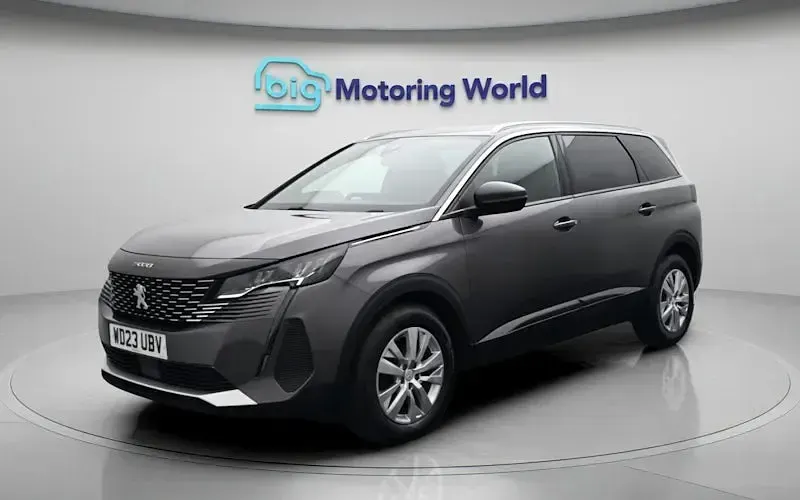 Used Peugeot 5008 Allure+ 131 HP (96 kW) 2023 Grey SUV
