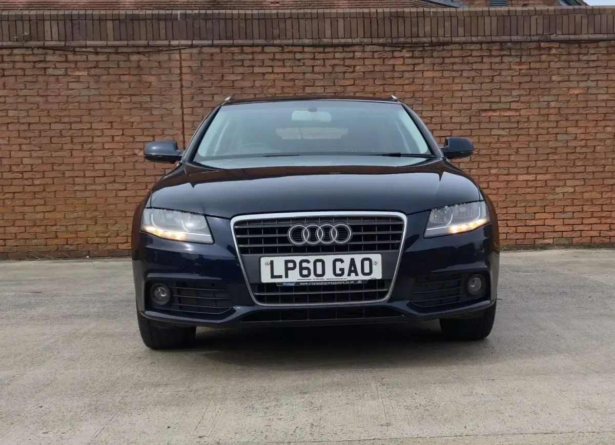 Begagnad Audi A4 Advanced 2011 Blå Kombi
