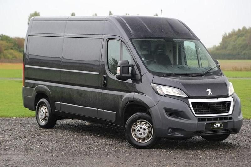Grey Used 2017 Peugeot Boxer Van | £6,490 (Good price) - Image 1/4