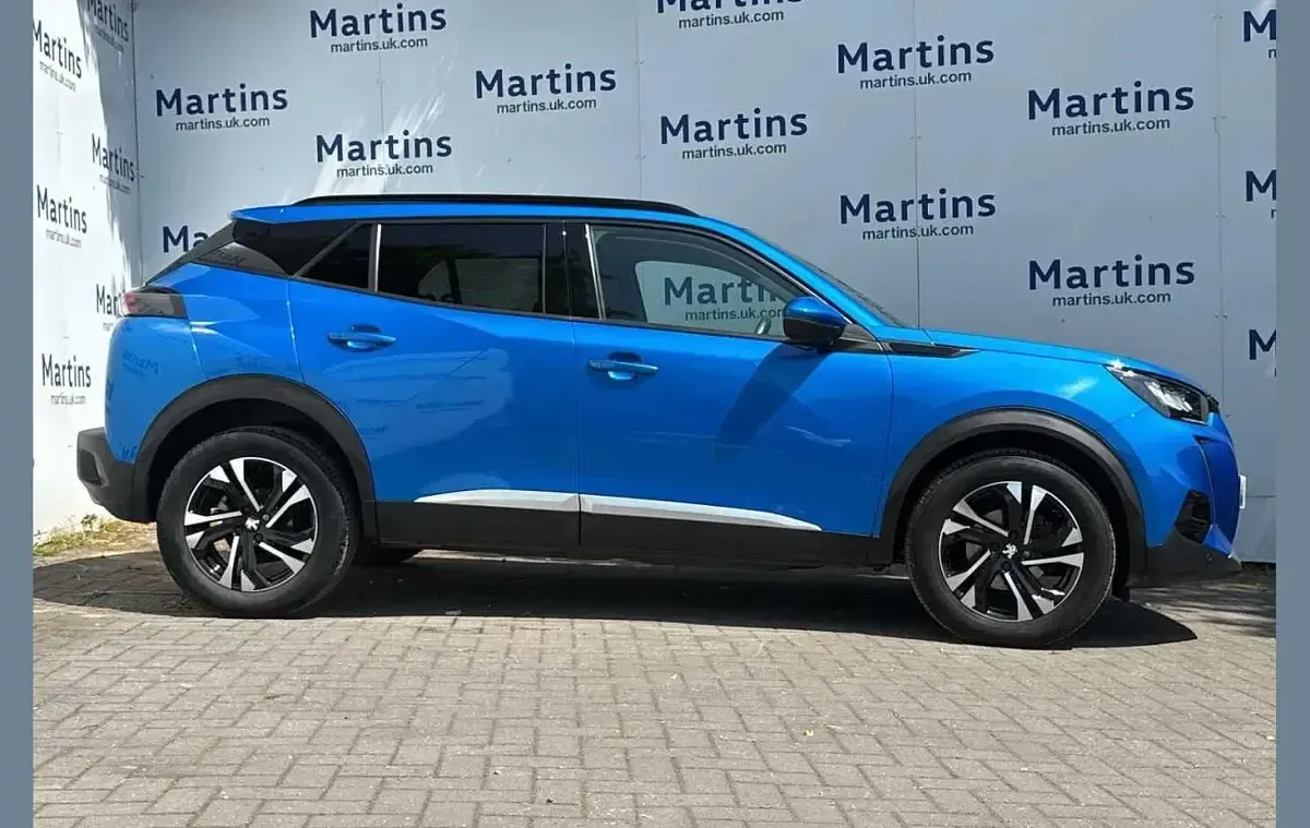 Used Peugeot 2008 Allure Premium 128 HP (94 kW) 2020 Blue SUV