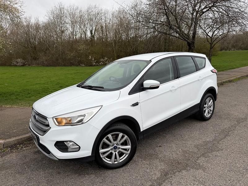 Used Ford Kuga Zetec 150 HP (110 kW) 2019 White SUV