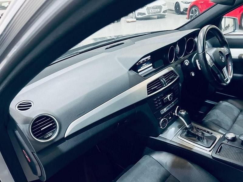 Used Mercedes C250 AMG 204 HP (150 kW) 2012 Grey Estate