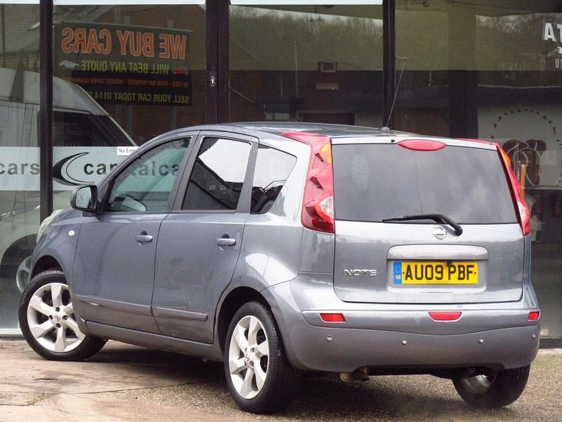 Used Nissan Note Tekna 110 HP (80 kW) 2009 Grey Hatchback