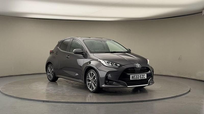 Used Toyota Yaris Hybrid 116 HP (85 kW) 2022 Magnetic grey Hatchback