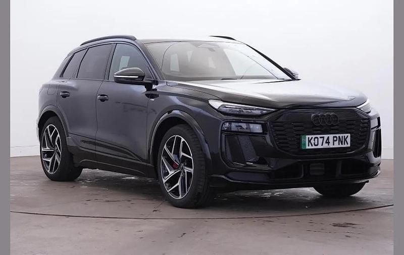 Black Used 2025 Audi Q6 e-tron Advanced SUV | £54,900 (Super price) - Image 1/4