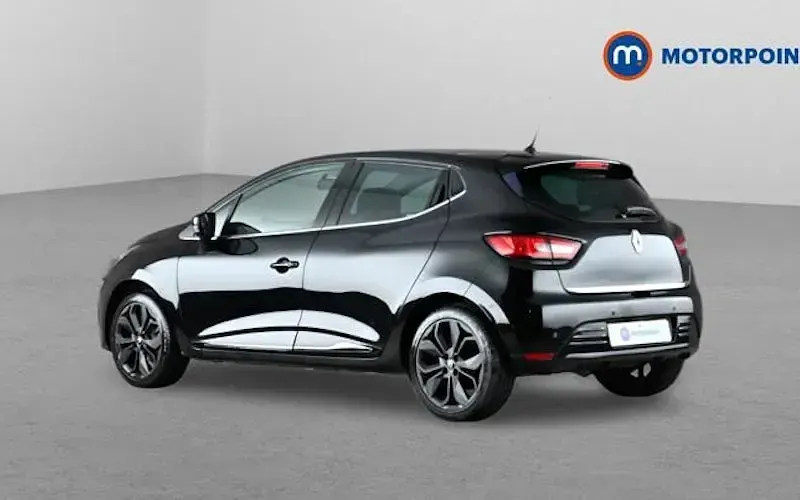 Used Renault Clio Iconic 90 HP (66 kW) 2019 Black Hatchback