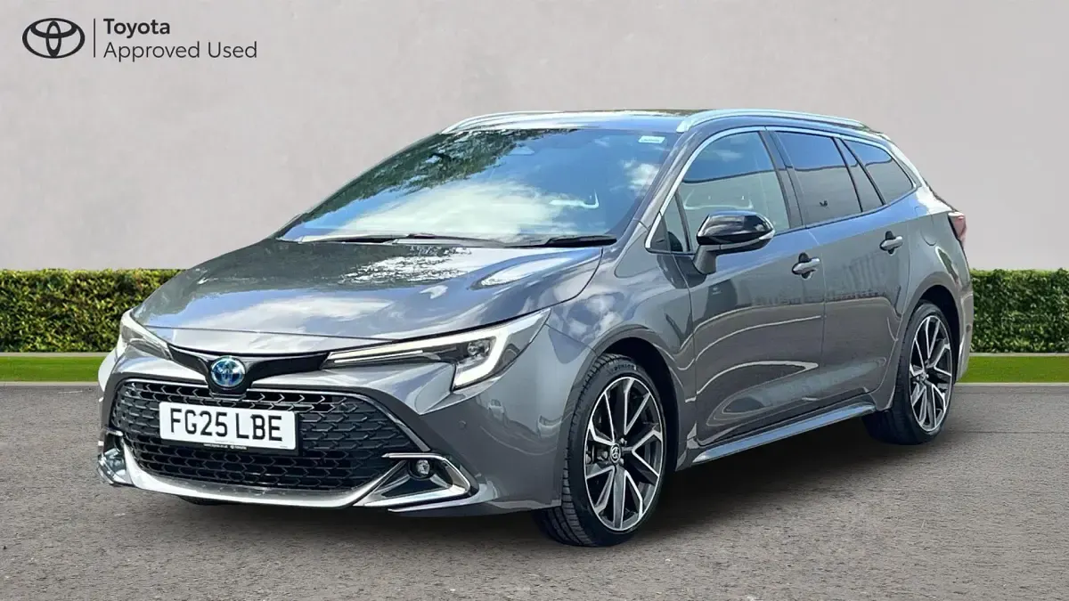 Used Toyota Corolla 140 HP (102 kW) 2025 Decuma grey Estate