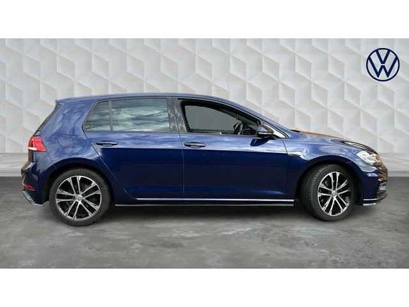 Used VW Golf VII R-line Edition 150 HP (110 kW) 2020 Blue Hatchback