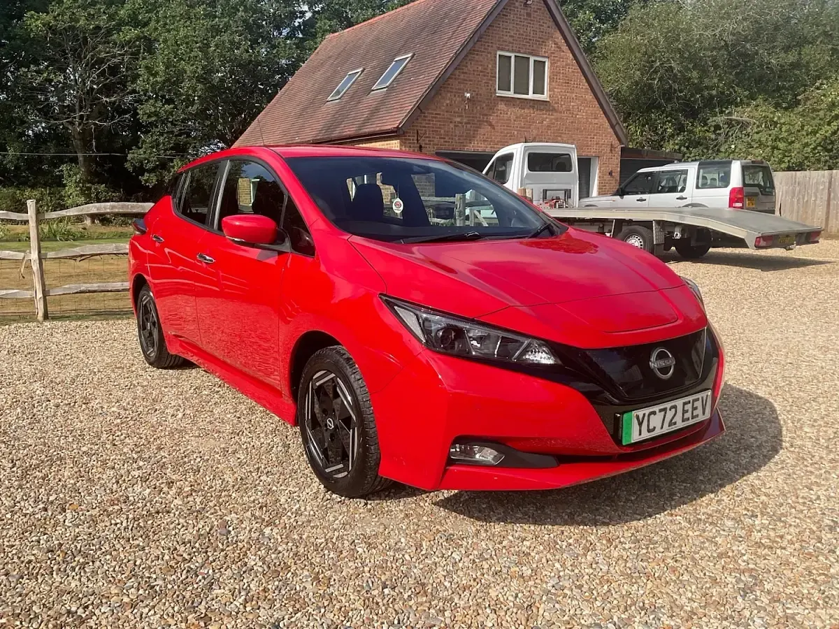 Used Nissan Leaf Acenta 110 kW (150 HP) 2022 Red Hatchback