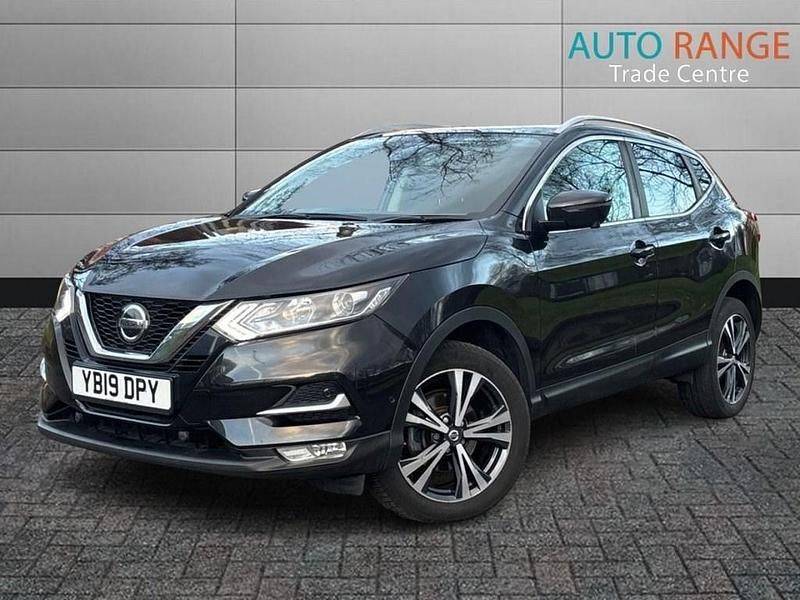 Used Nissan Qashqai N-Connecta 115 HP (84 kW) 2019 Black SUV
