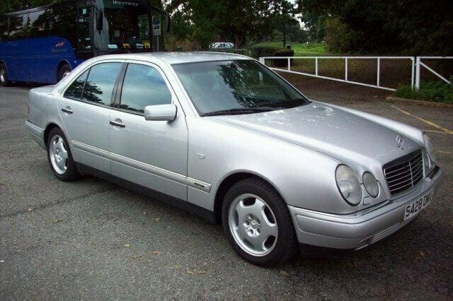 Used Mercedes E240 Avantgarde 1998 Sedan