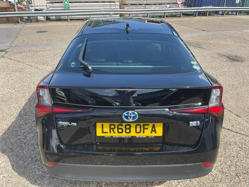 Used Toyota Prius 70 HP (51 kW) 2019 Black Hatchback