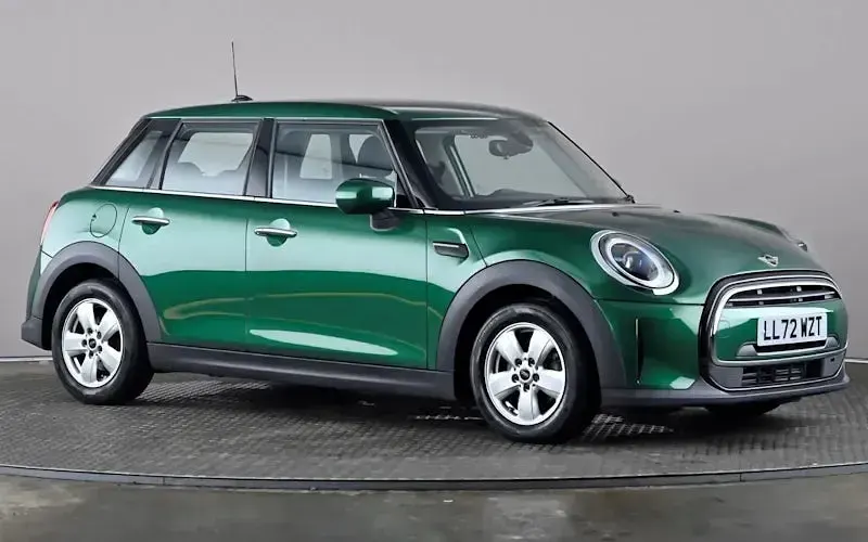 Used Mini Cooper Classic 136 HP (100 kW) 2022 Hatchback