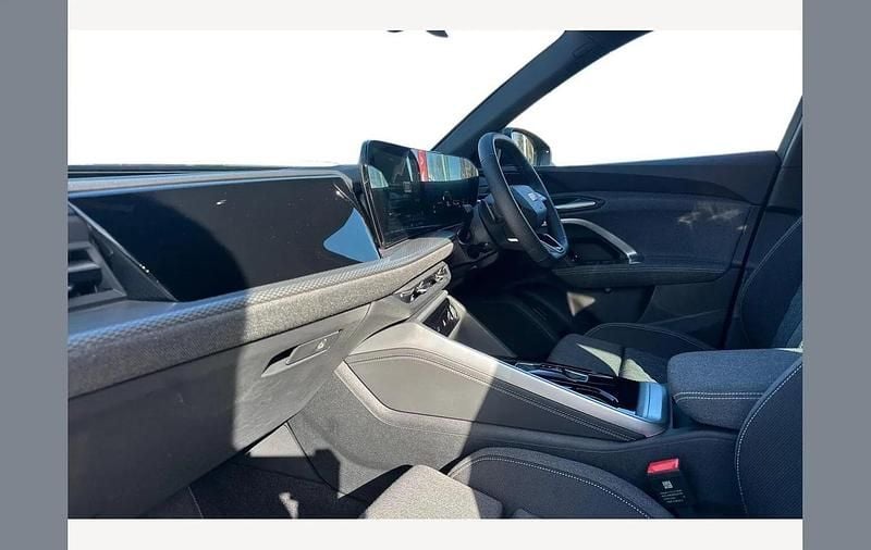 Used Audi Q5 Sportback S-Line 204 HP (150 kW) 2025 Blue SUV