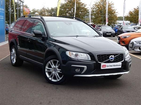 Black Used 2016 Volvo XC70 SE Lux SUV | £16,999 (Fair price) - Image 1/4