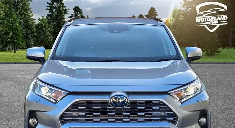 Used Toyota RAV4 2019 Silver SUV