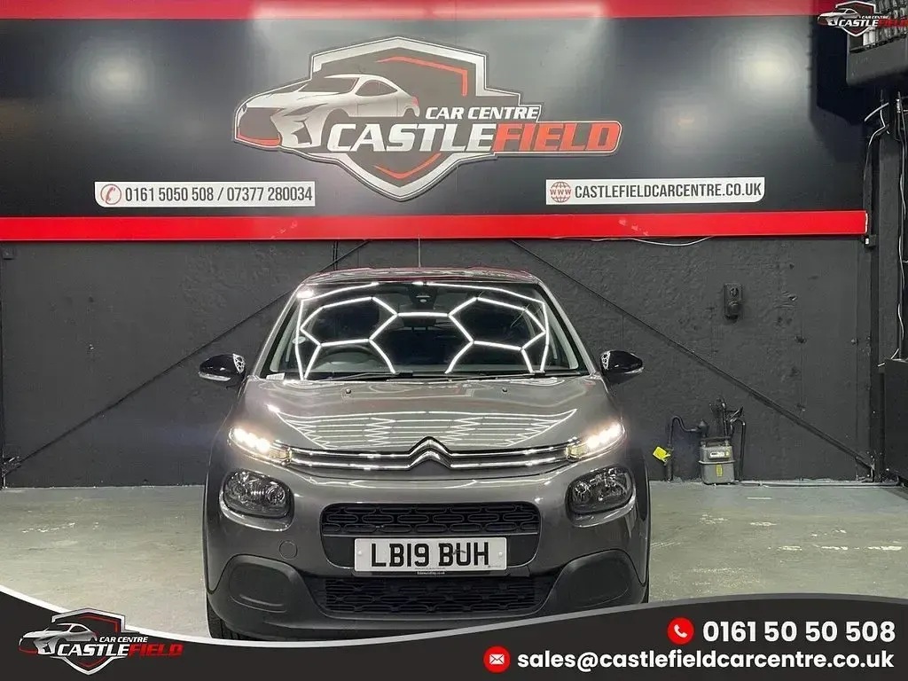 Used Citroën C3 Feel 68 HP (50 kW) 2019 Grey Hatchback