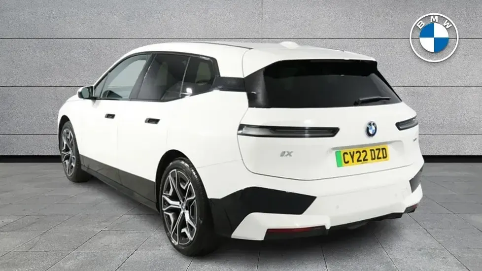 Used BMW iX M Sport 239 kW (326 HP) 2022 White SUV
