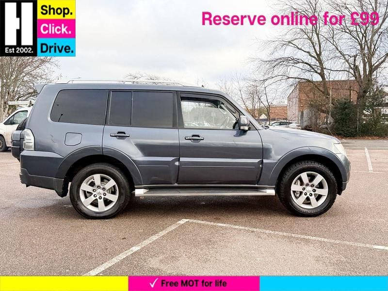 Used Mitsubishi Shogun Elegance 197 HP (144 kW) 2010 Grey SUV