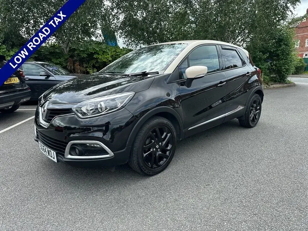 Used Renault Captur Dynamique 90 HP (66 kW) 2014 Black/cream SUV