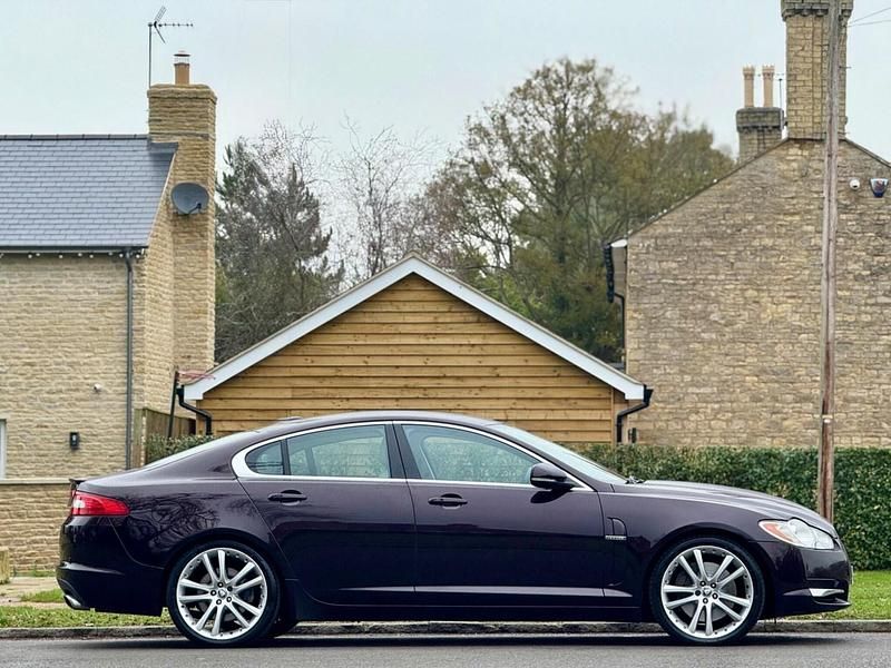 Used Jaguar XF Premium Luxury 2010 Red Sedan